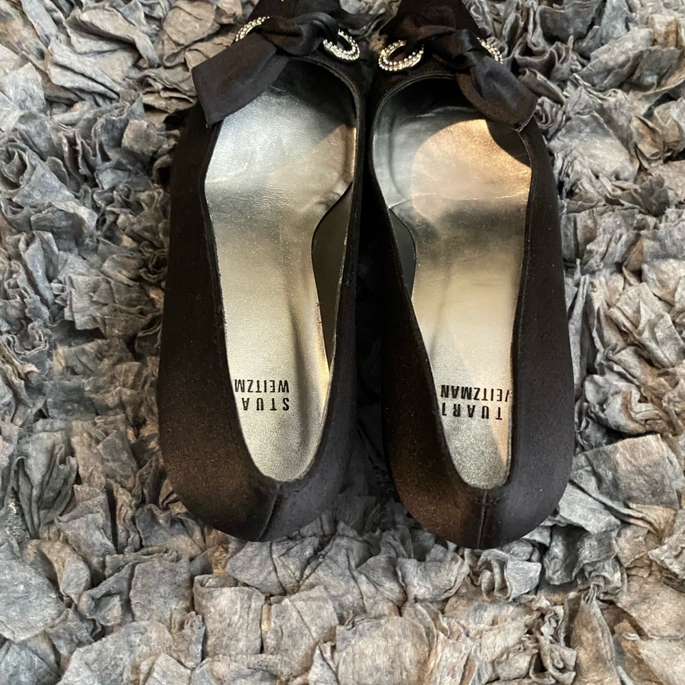 Stuart Weitzman Kitten Heels Size 7.5 - image 3